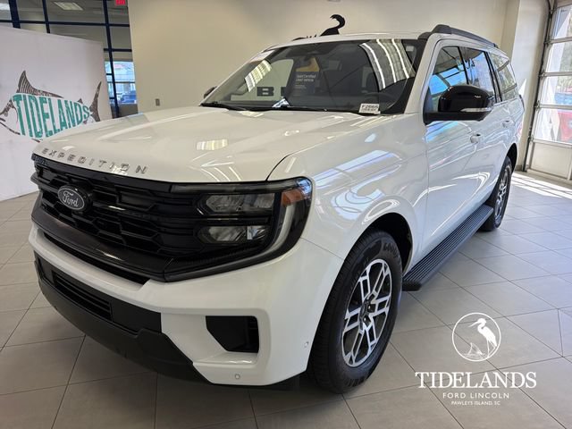 Certified 2025 Ford Expedition Active RWD image 4