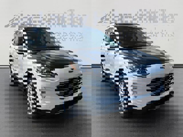 Certified 2022 Ford Escape Titanium w/ Titanium Elite Package image 7