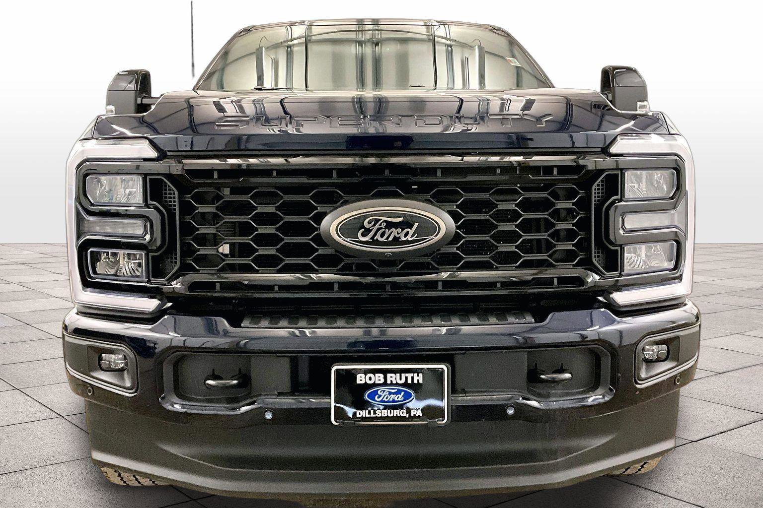 Certified 2025 Ford F250 Lariat w/ Lariat Ultimate Package image 3