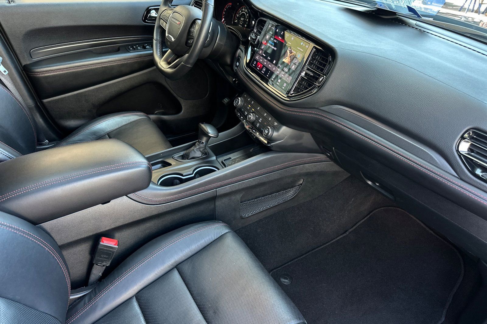 Used 2025 Dodge Durango GT AWD/4WD image 16