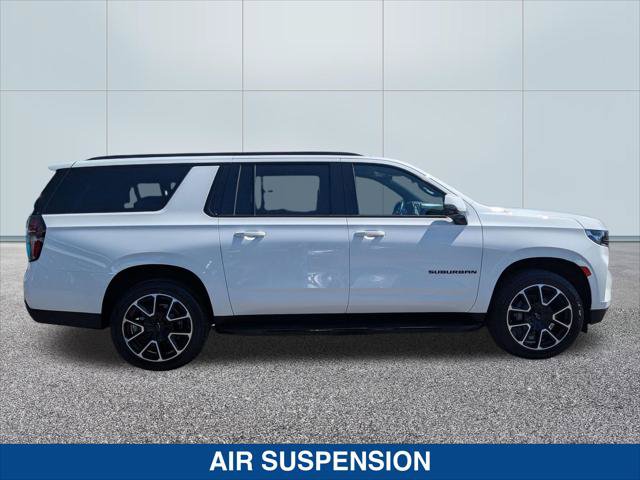 Used 2024 Chevrolet Suburban RST w/ Luxury Package AWD/4WD image 6