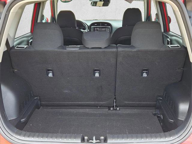 Used 2023 Kia Soul LX w/ LX Technology Package FWD image 6