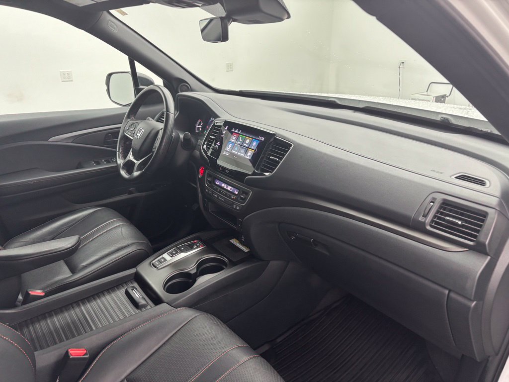Used 2023 Honda Passport TrailSport image 34