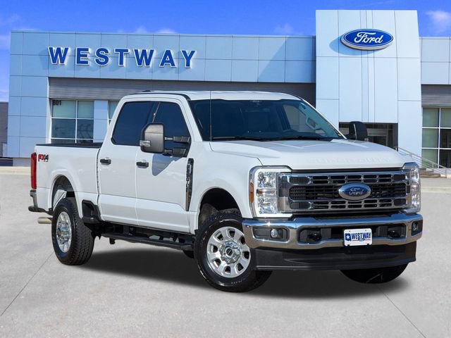 Certified 2024 Ford F250 XLT w/ FX4 Off-Road Package image 2
