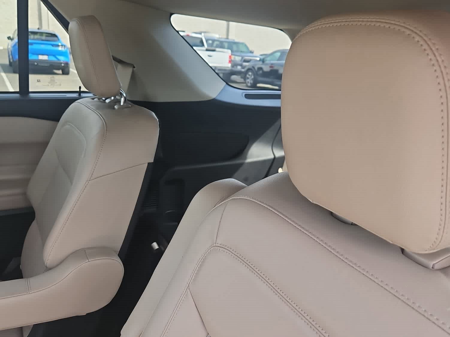 Certified 2021 Ford Explorer Limited w/ Hybrid Equipment Group 310A image 13