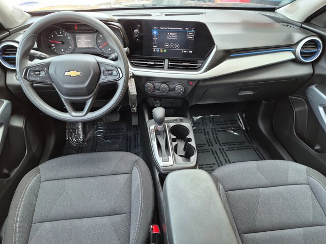 Used 2026 Chevrolet Trax LS FWD image 22