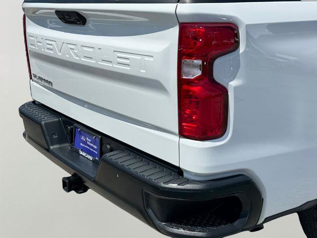 Used 2025 Chevrolet Silverado 1500 W/T w/ WT Value Package RWD image 9