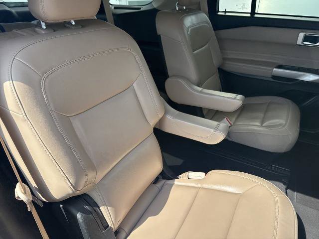 Certified 2022 Ford Explorer XLT w/ Equipment Group 202A image 29