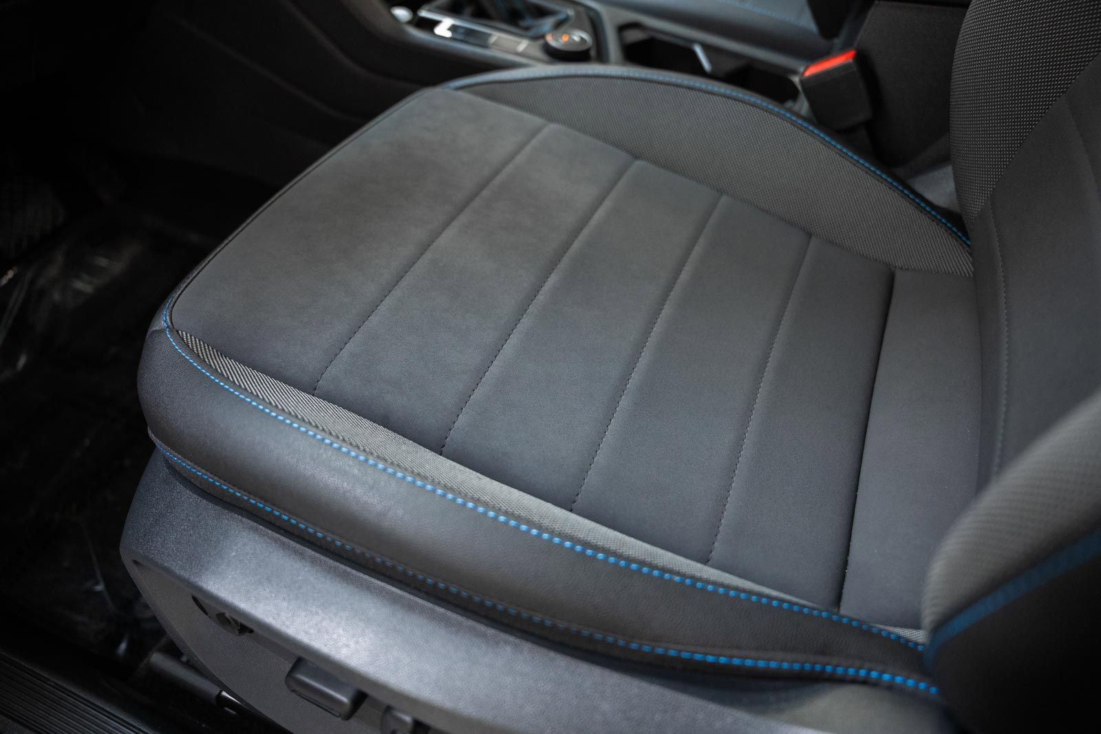 Used 2024 Volkswagen Taos SE AWD/4WD image 39