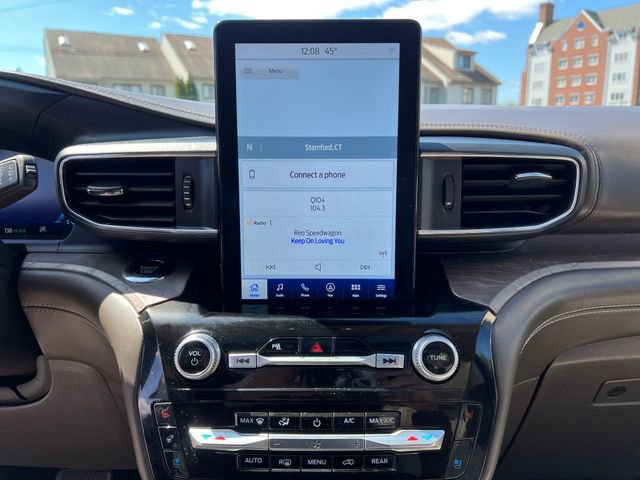 Certified 2023 Ford Explorer Platinum w/ Technology Package image 29