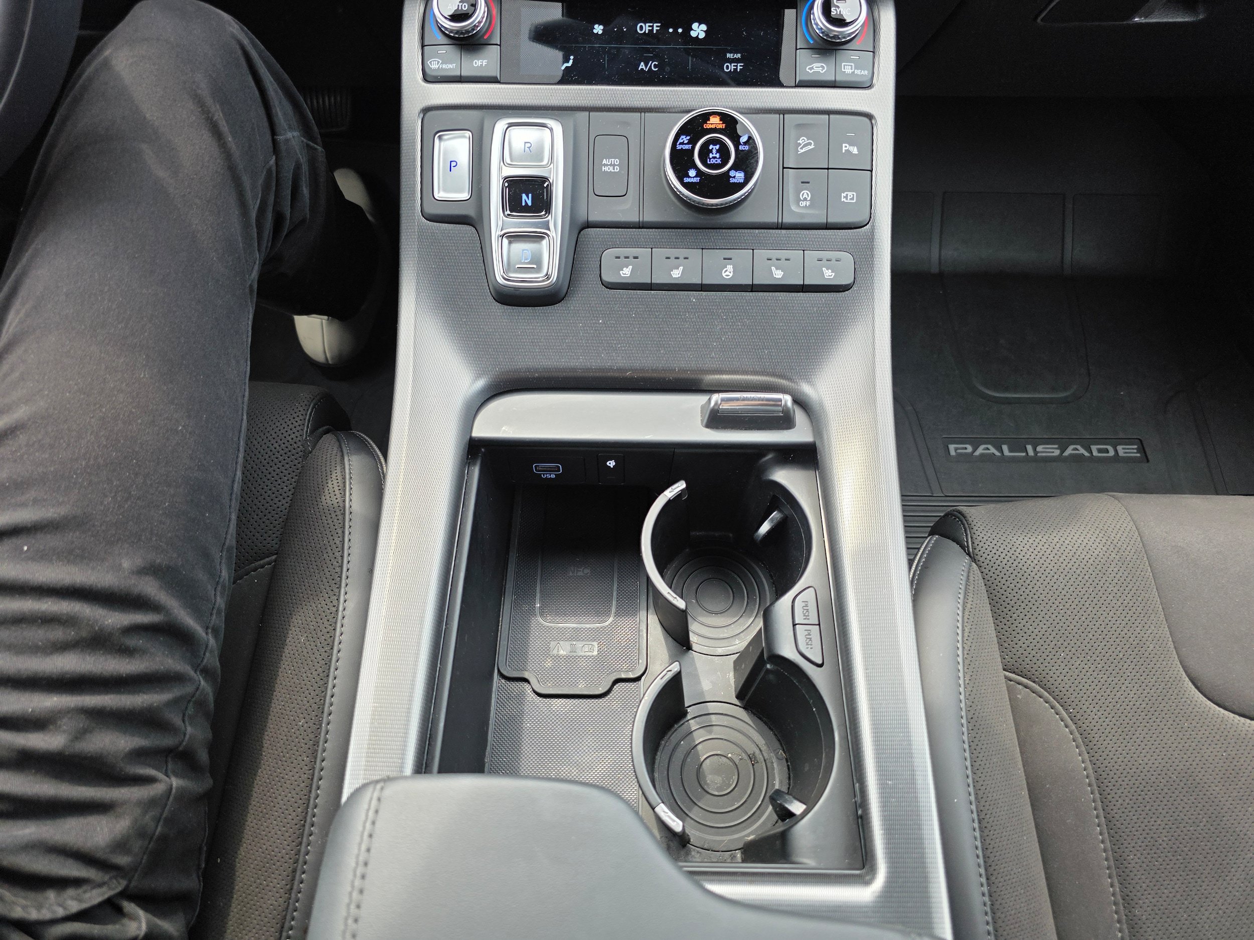 Used 2025 Hyundai Palisade Calligraphy AWD/4WD image 14