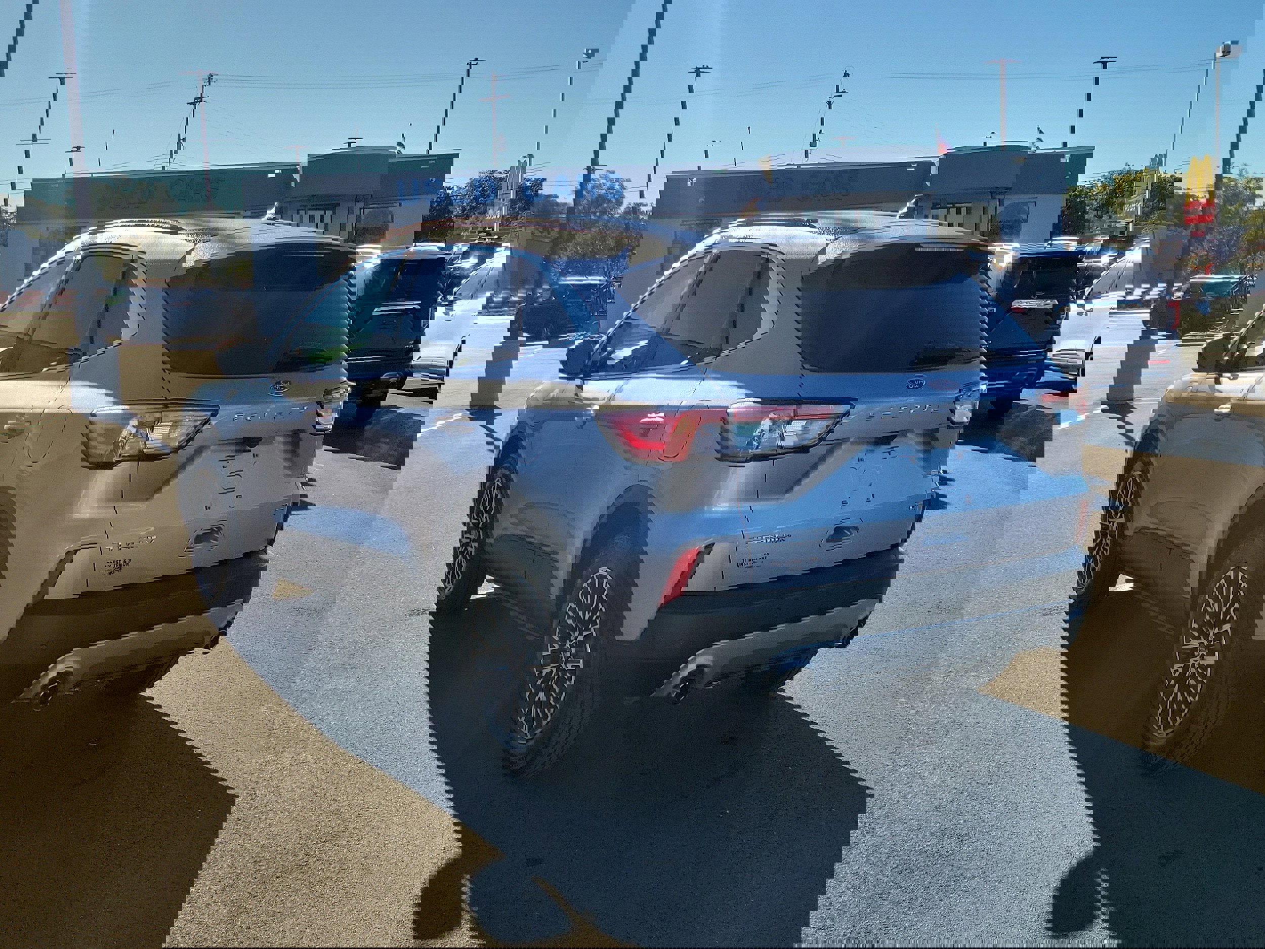 Certified 2022 Ford Escape Titanium image 2