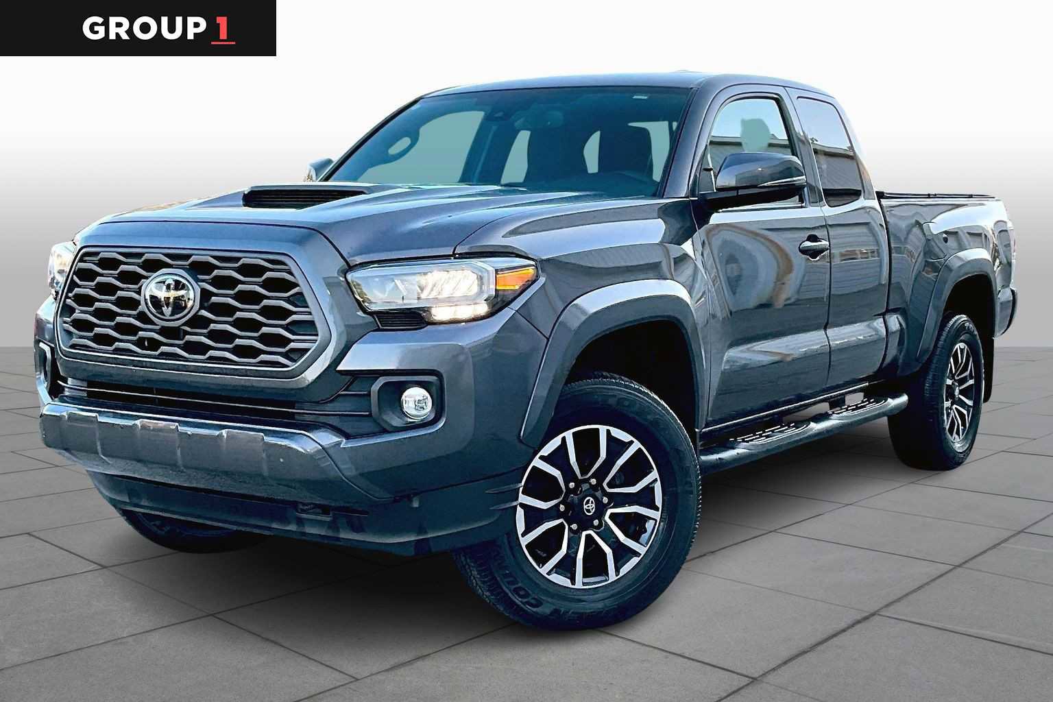 Used 2022 Toyota Tacoma TRD Sport w/ TRD Premium Sport Package image 5