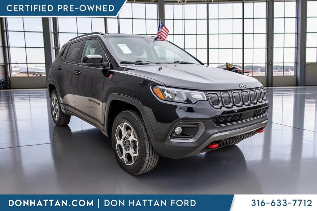 Used 2022 Jeep Compass Trailhawk w/ Trailhawk Convenience Group AWD/4WD image 40