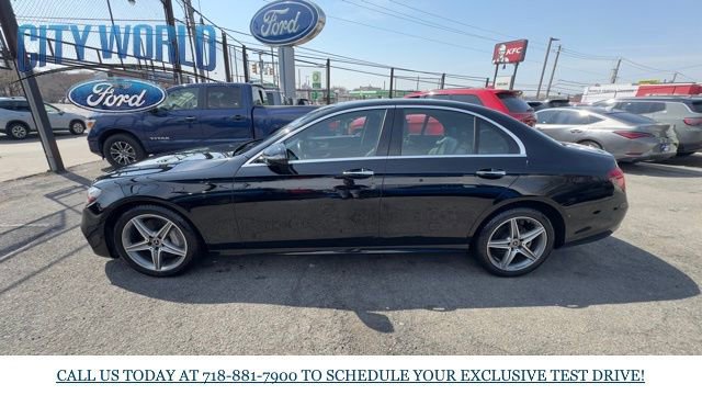 Used 2019 Mercedes-Benz E 300 4MATIC image 2