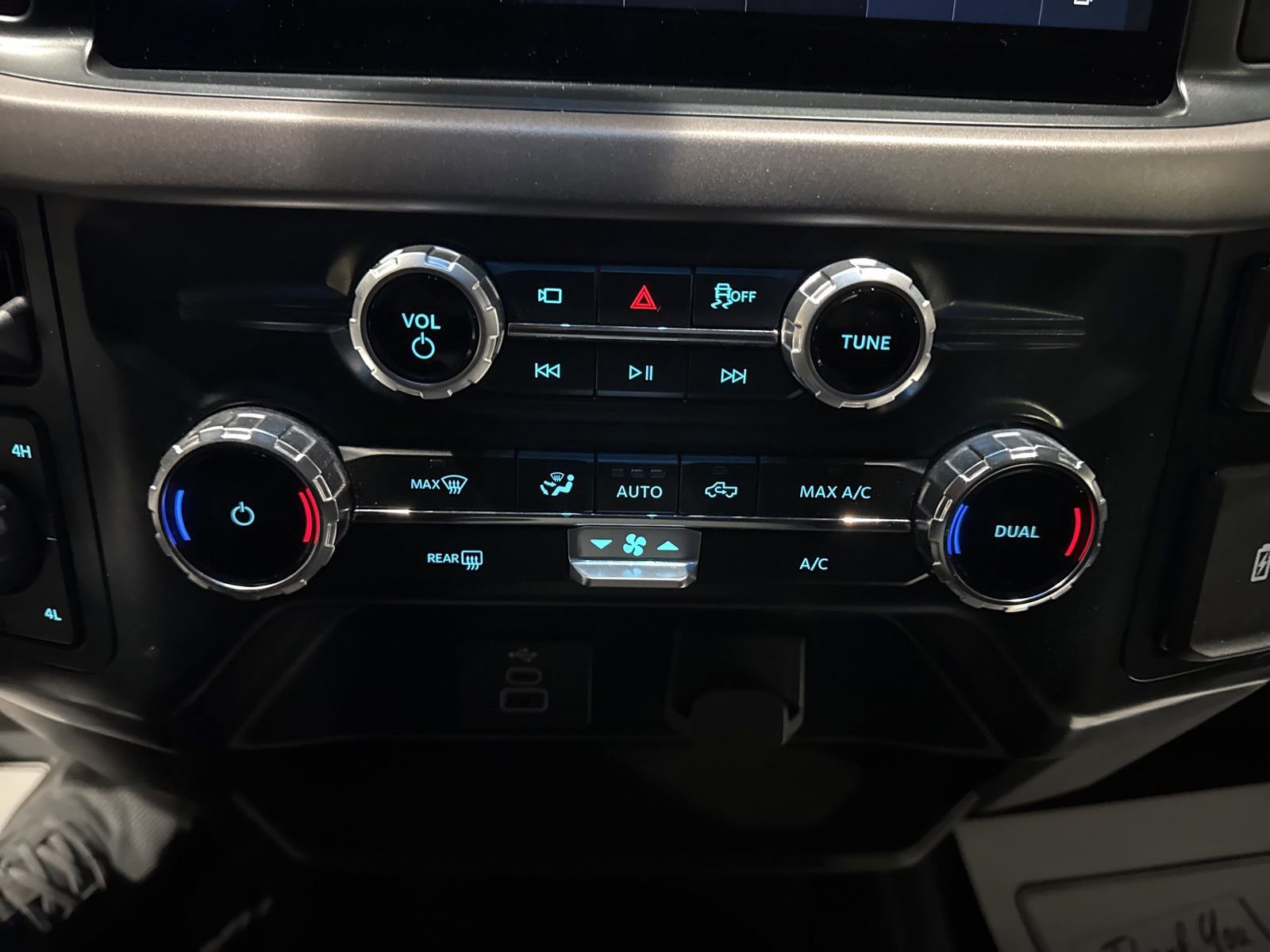 Certified 2025 Ford F150 XLT w/ Equipment Group 301A Standard image 33