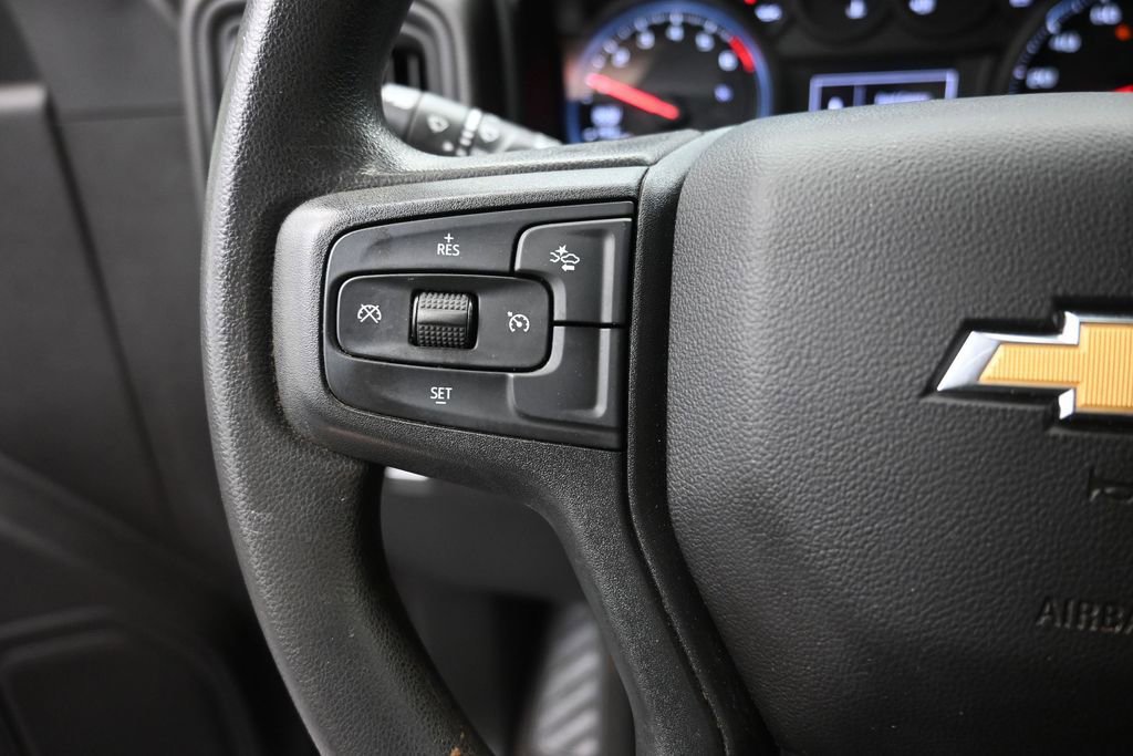 Used 2022 Chevrolet Silverado 1500 Custom RWD image 3