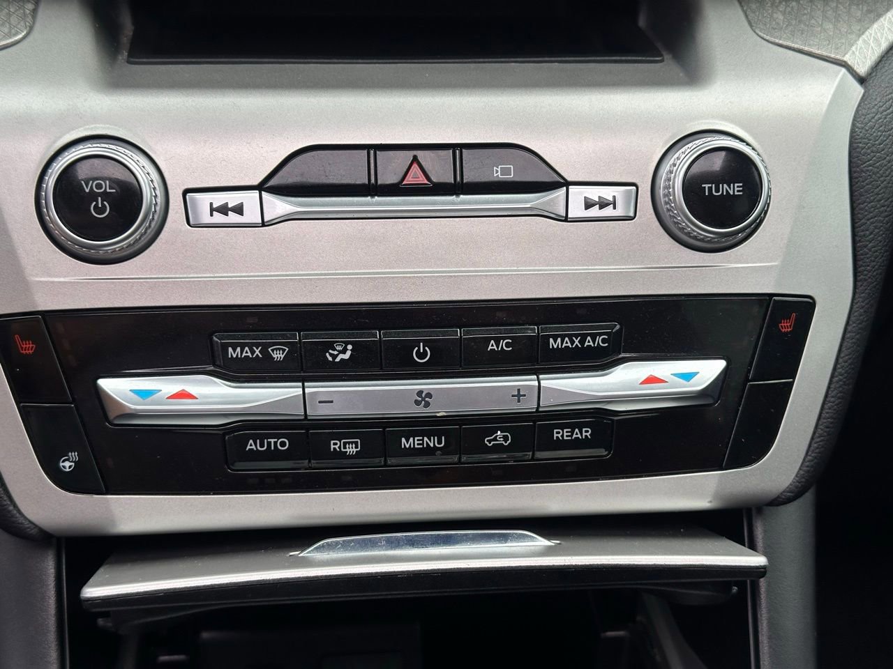 Certified 2022 Ford Explorer Timberline image 34