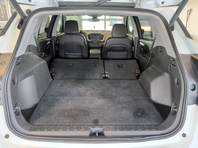 Certified 2021 GMC Terrain SLT w/ Infotainment Package II AWD/4WD image 38