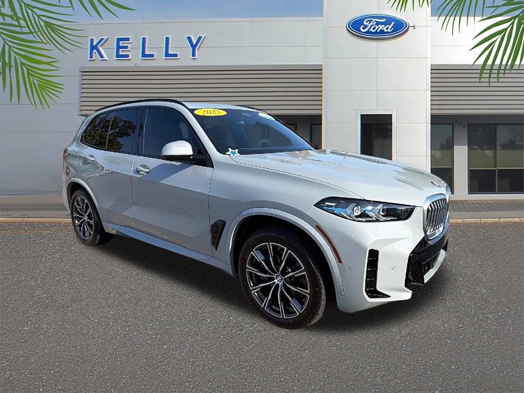 Used 2025 BMW X5 xDrive40i w/ M Sport Package AWD/4WD image 7