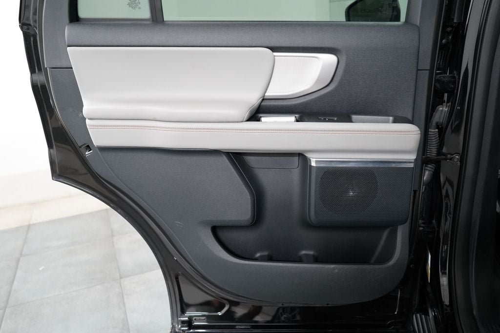 Certified 2025 Ford Expedition Active AWD/4WD image 25