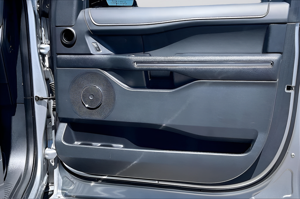 Certified 2022 Ford Expedition XLT RWD image 25