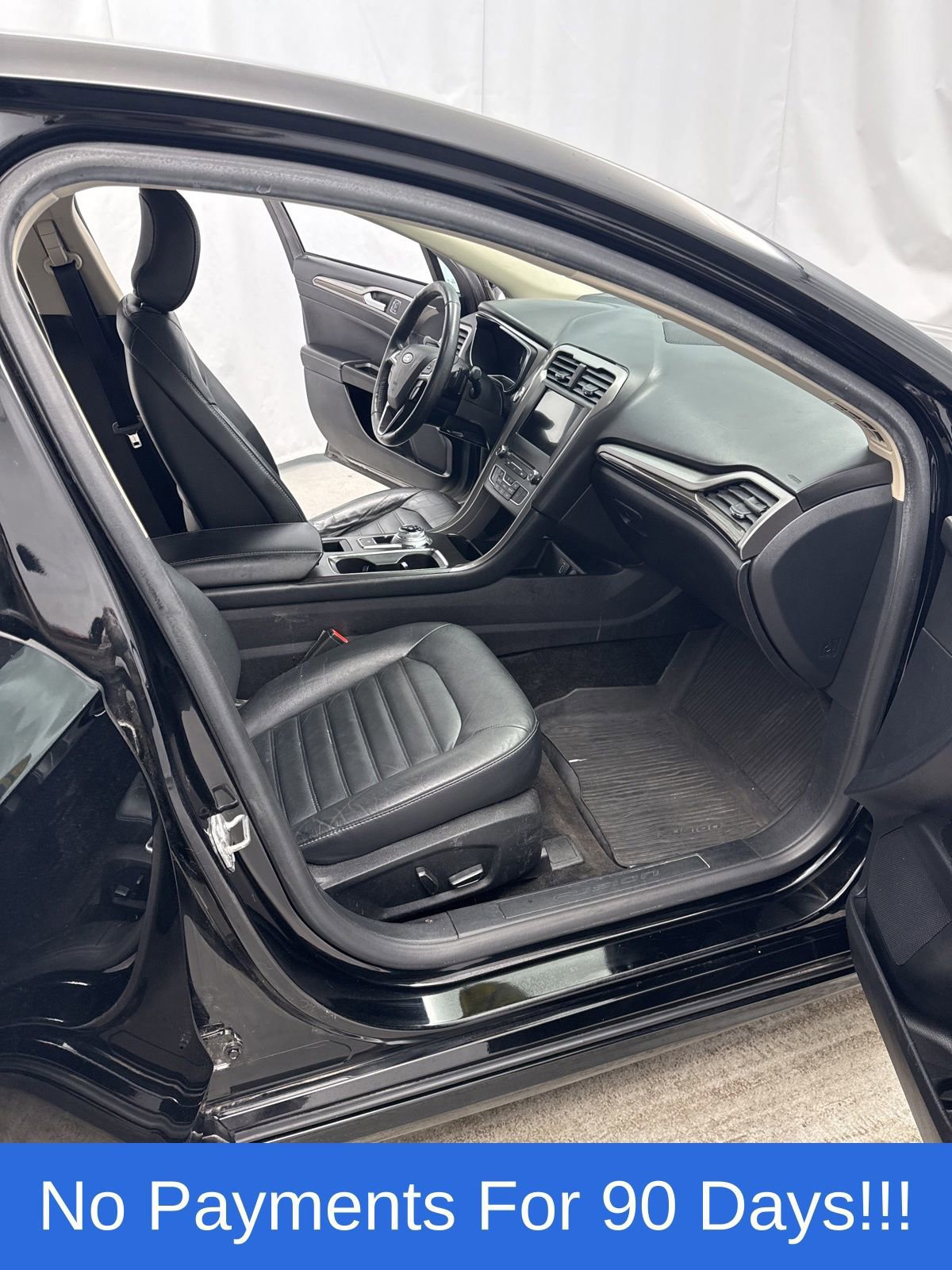 Certified 2018 Ford Fusion SE w/ Fusion SE Technology Package image 26