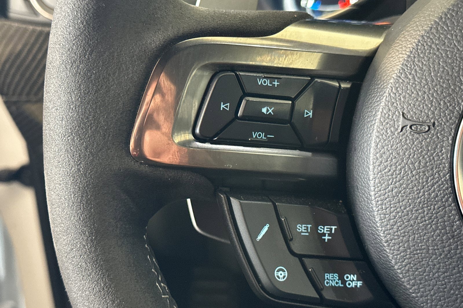 Certified 2021 Ford Mustang Shelby GT500 w/ Technology Package image 25