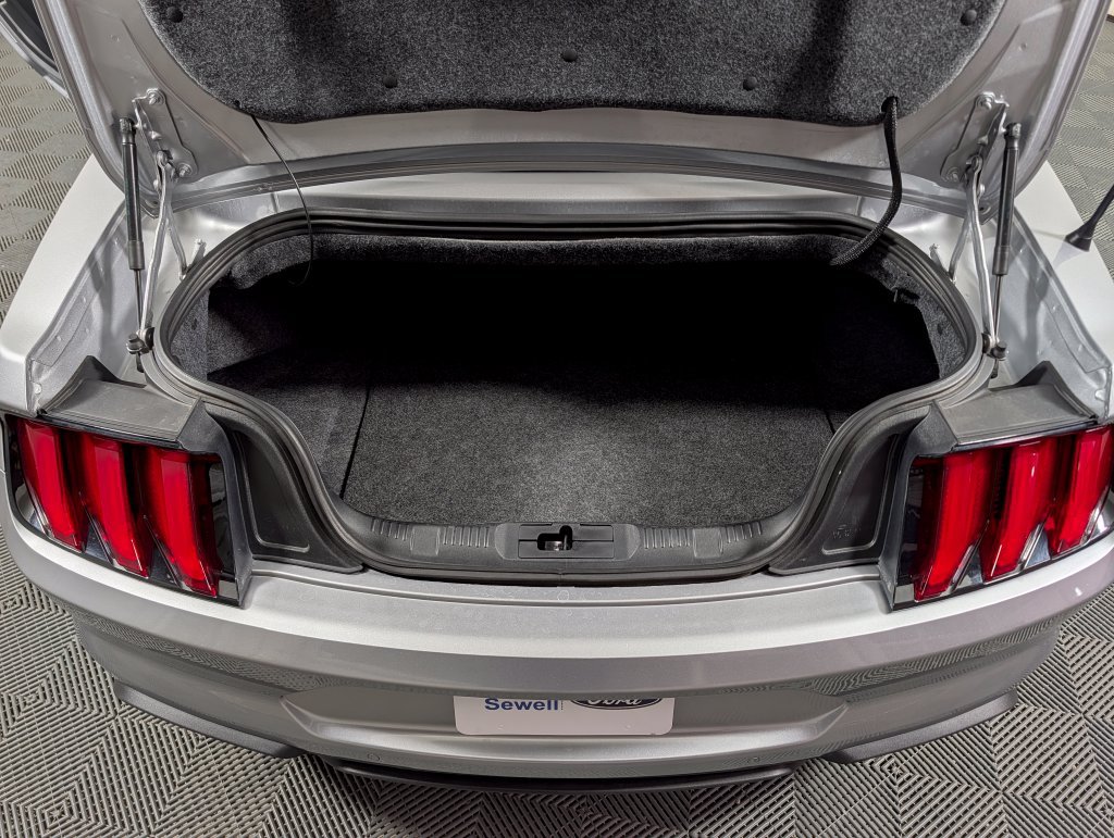 Certified 2020 Ford Mustang GT Premium RWD image 6