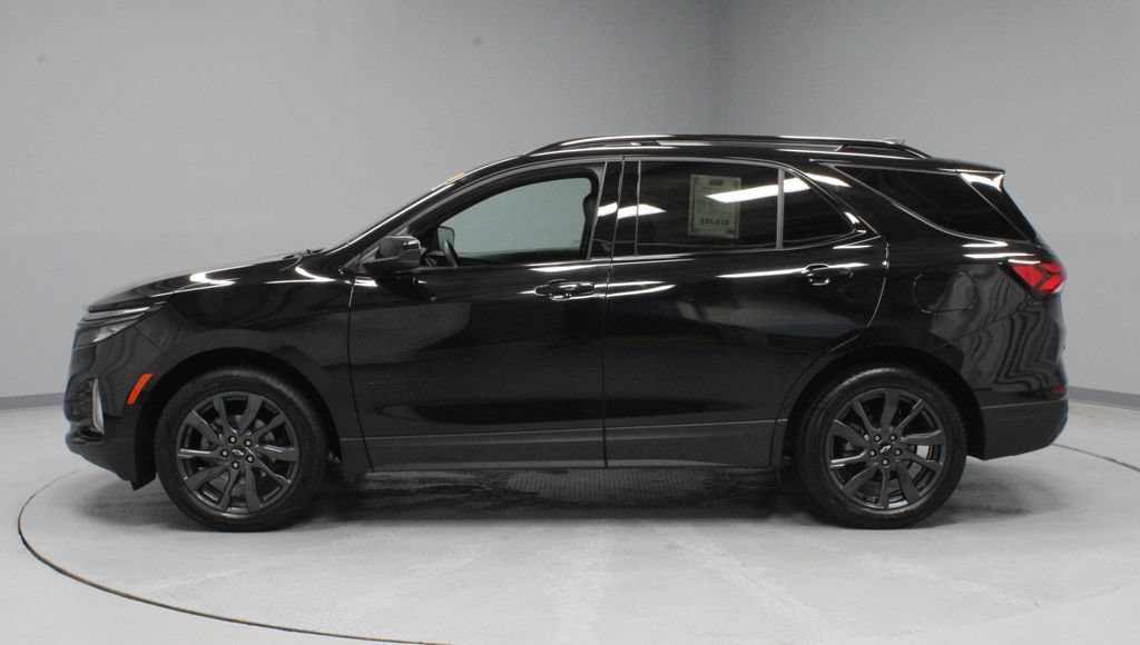 Used 2023 Chevrolet Equinox RS FWD image 9