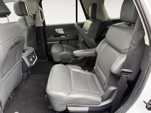 Certified 2025 Ford Expedition Active AWD/4WD image 13