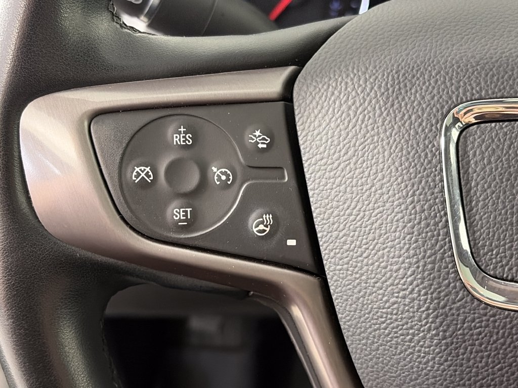 Used 2023 GMC Acadia AT4 w/ Technology Package AWD/4WD image 17