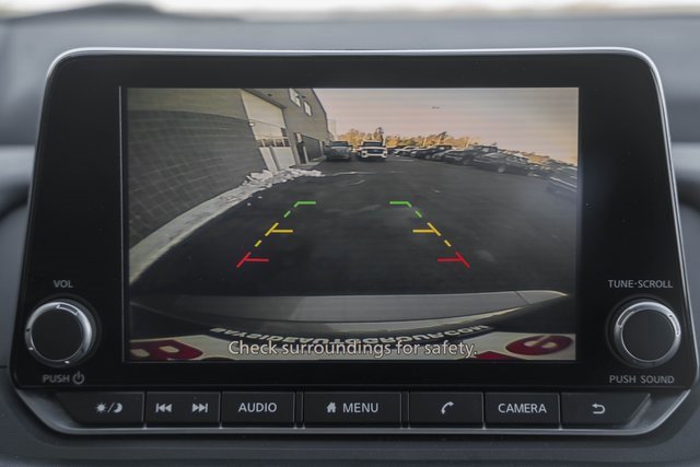 Used 2024 Nissan Rogue S image 41