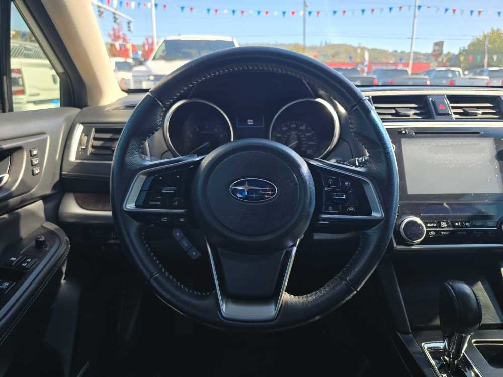 Used 2018 Subaru Outback 3.6R Limited image 11