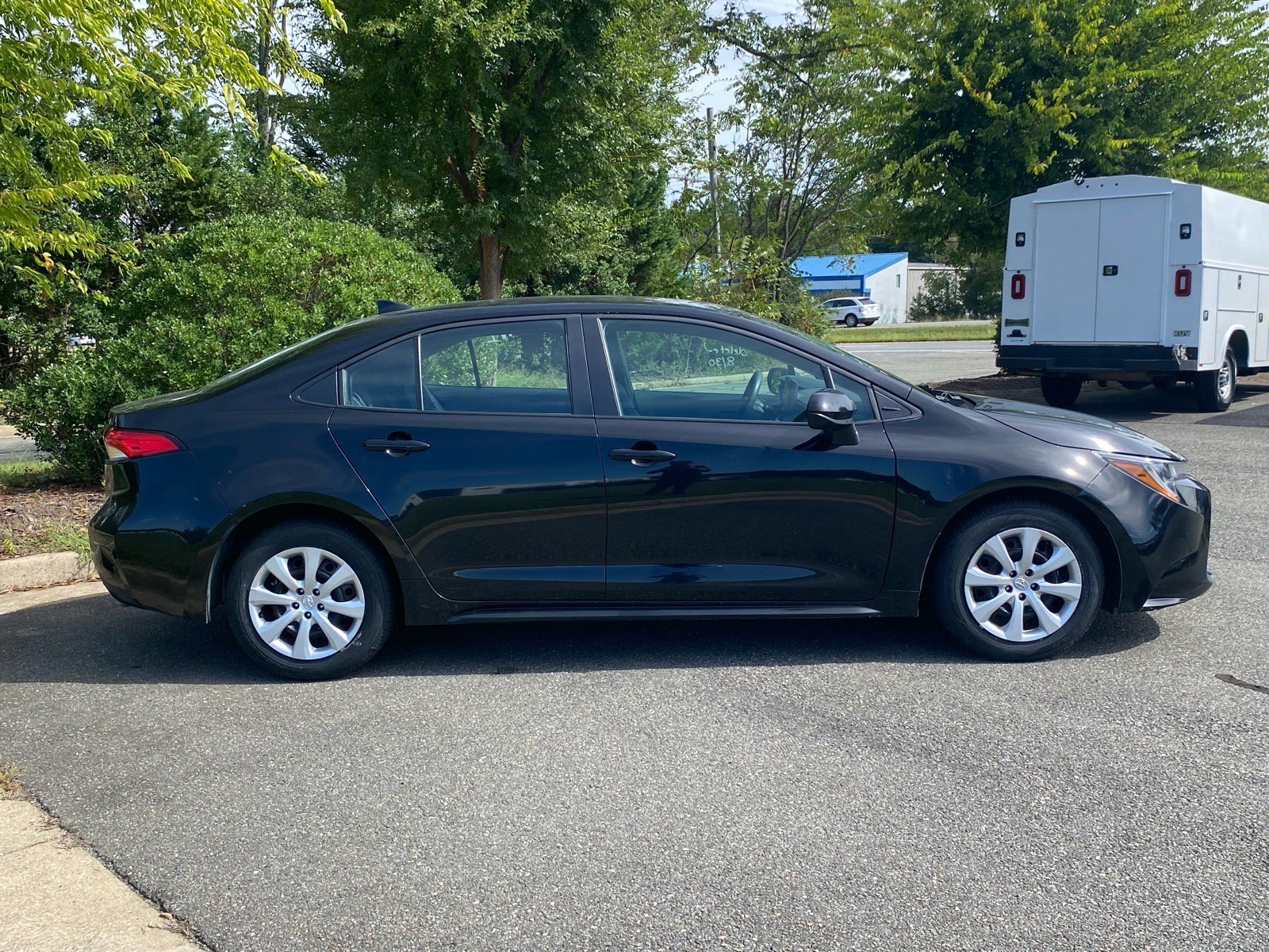 Used 2024 Toyota Corolla LE FWD image 3