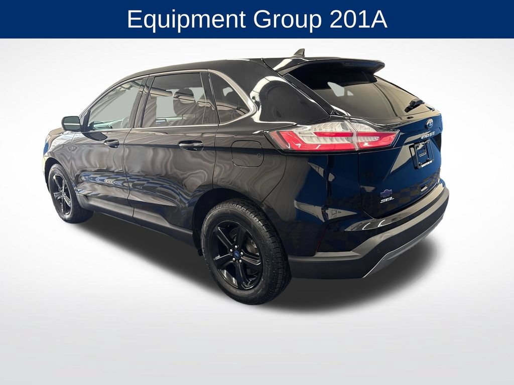 Certified 2022 Ford Edge SEL w/ Convenience Package AWD/4WD image 3