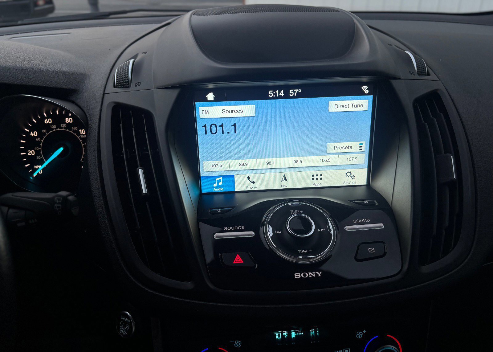 Certified 2019 Ford Escape Titanium image 32