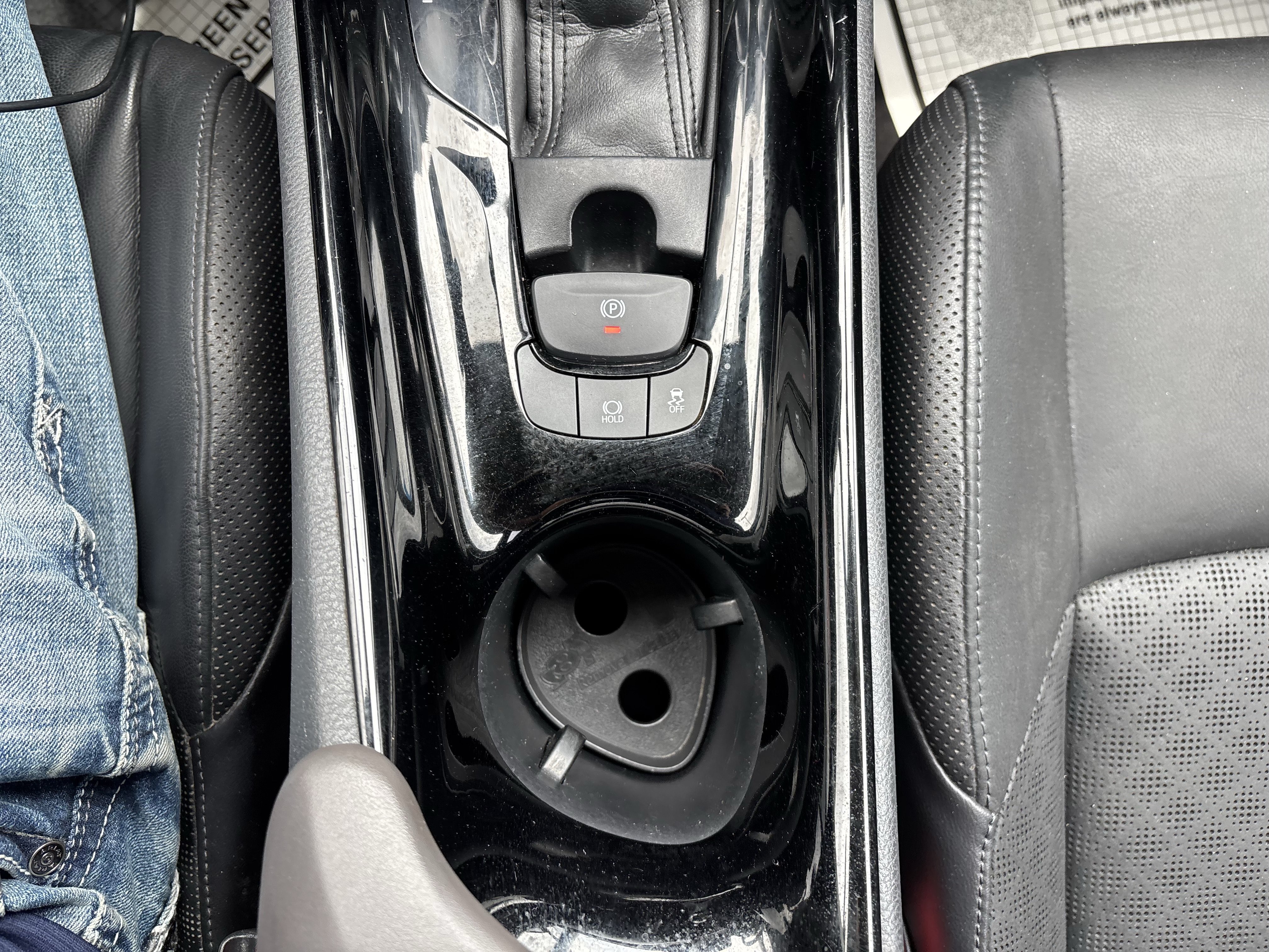 Used 2021 Toyota C-HR Limited FWD image 32