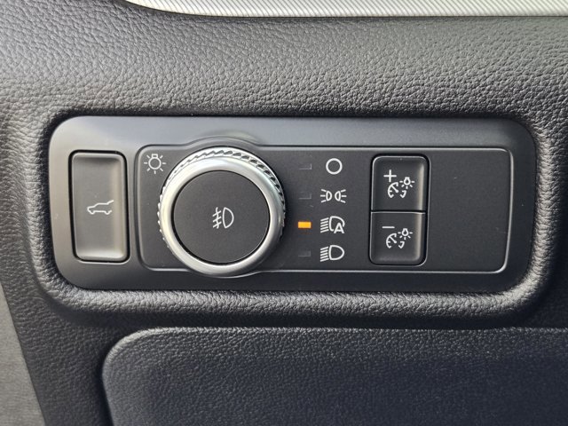 Certified 2022 Ford Explorer XLT w/ Equipment Group 202A image 20