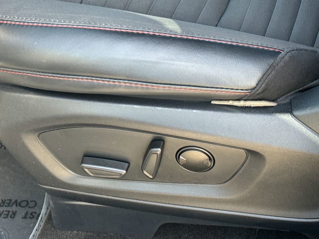 Certified 2025 Ford Explorer ST-Line image 24