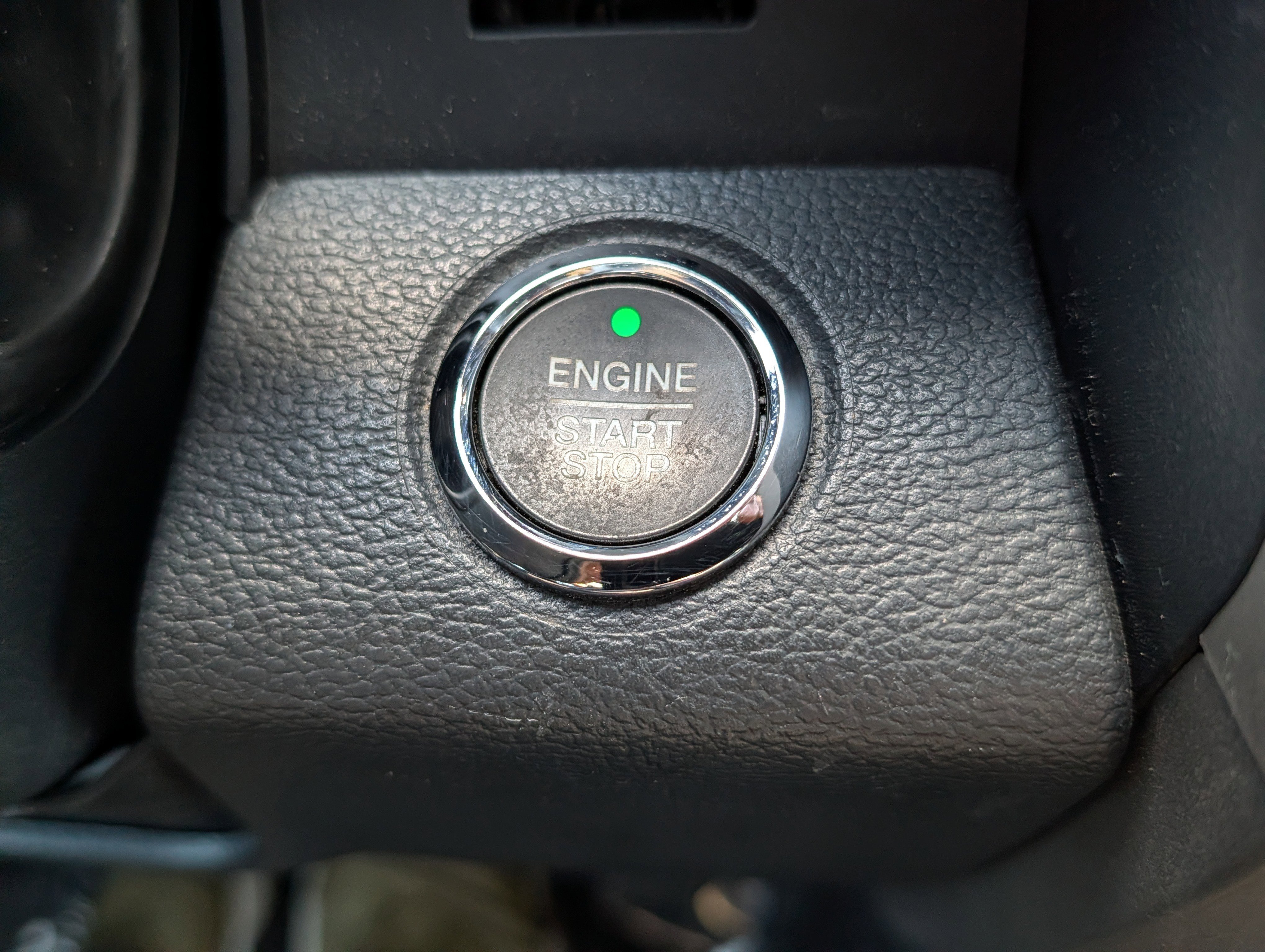 Certified 2022 Ford F250 Lariat w/ Tremor Off-Road Package image 40