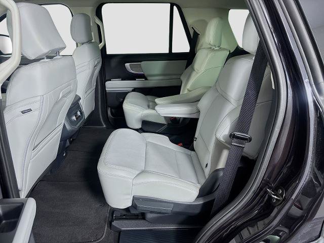 Certified 2025 Ford Expedition Platinum AWD/4WD image 26