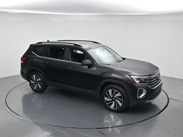 Used 2025 Volkswagen Atlas SE FWD image 44
