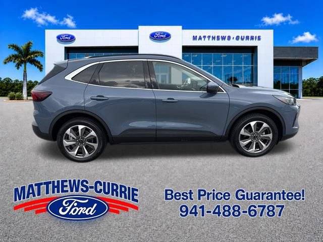Certified 2025 Ford Escape Platinum w/ Premium Technology Package AWD/4WD image 3