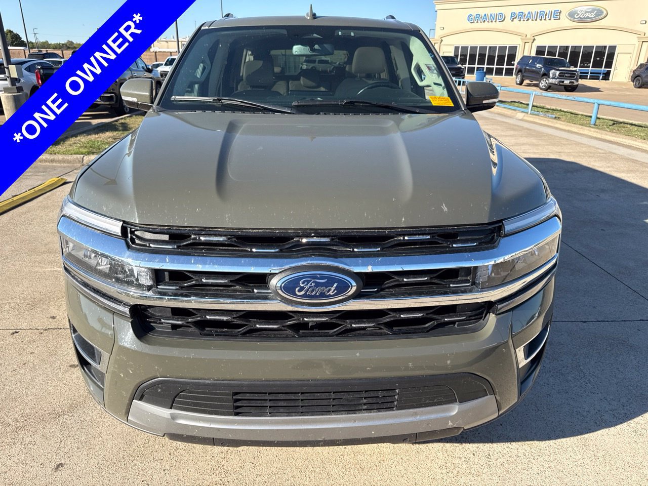 Certified 2024 Ford Expedition Max Limited RWD image 2