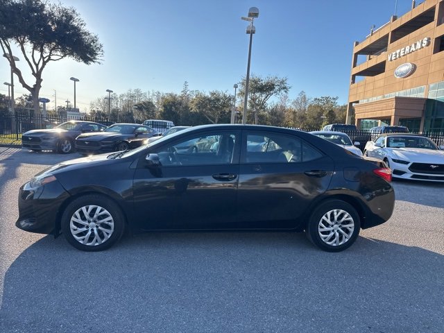 Used 2019 Toyota Corolla LE image 2