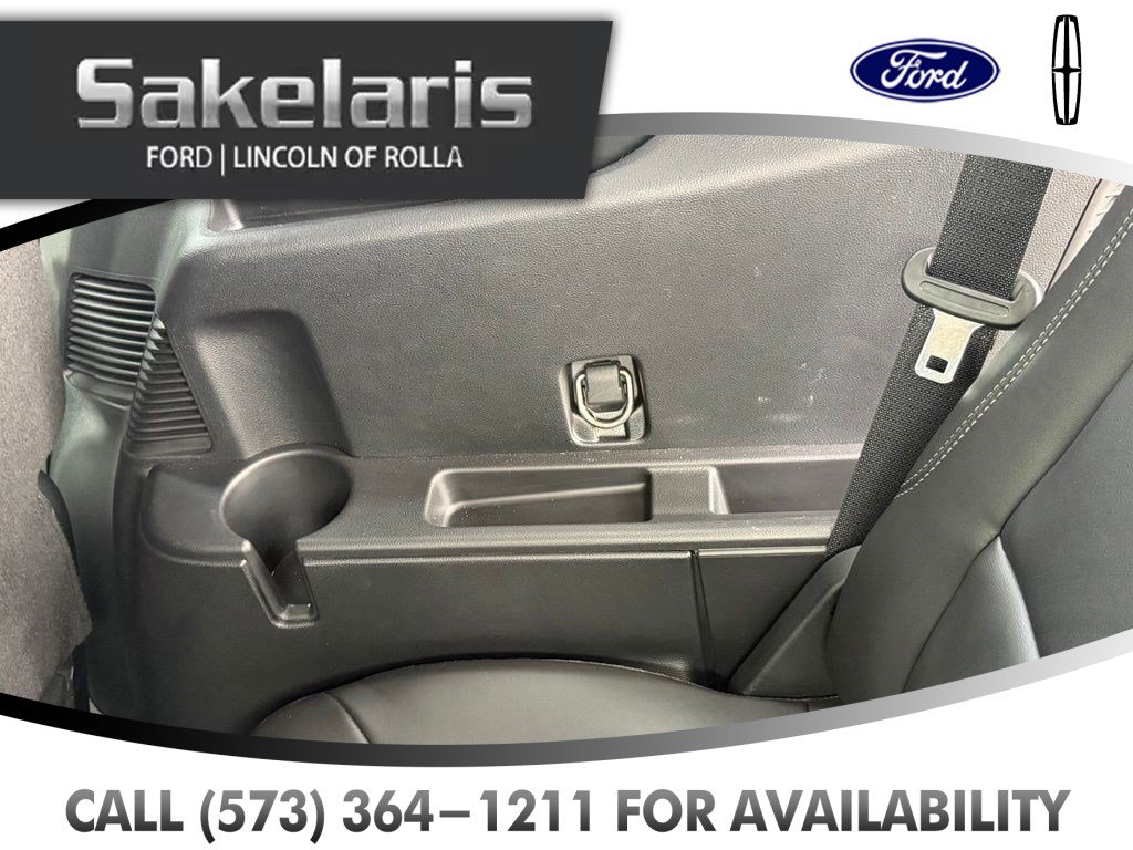 Certified 2022 Ford Explorer XLT w/ Equipment Group 202A AWD/4WD image 38