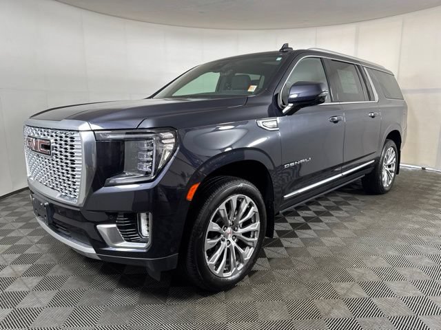 Used 2024 GMC Yukon XL Denali w/ Advanced Technology Package AWD/4WD image 8