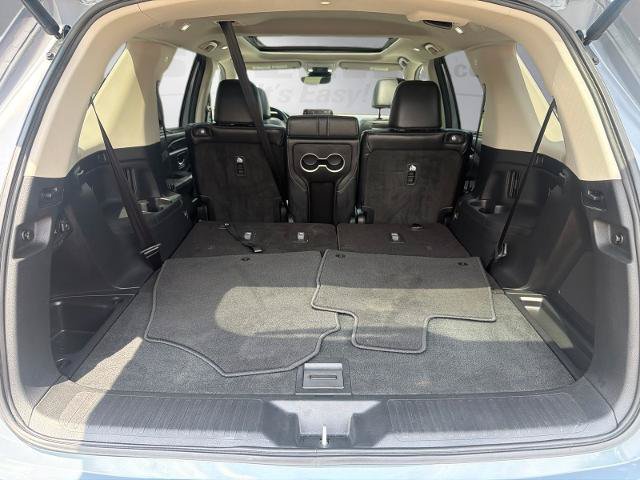Used 2025 Honda Pilot Elite image 25