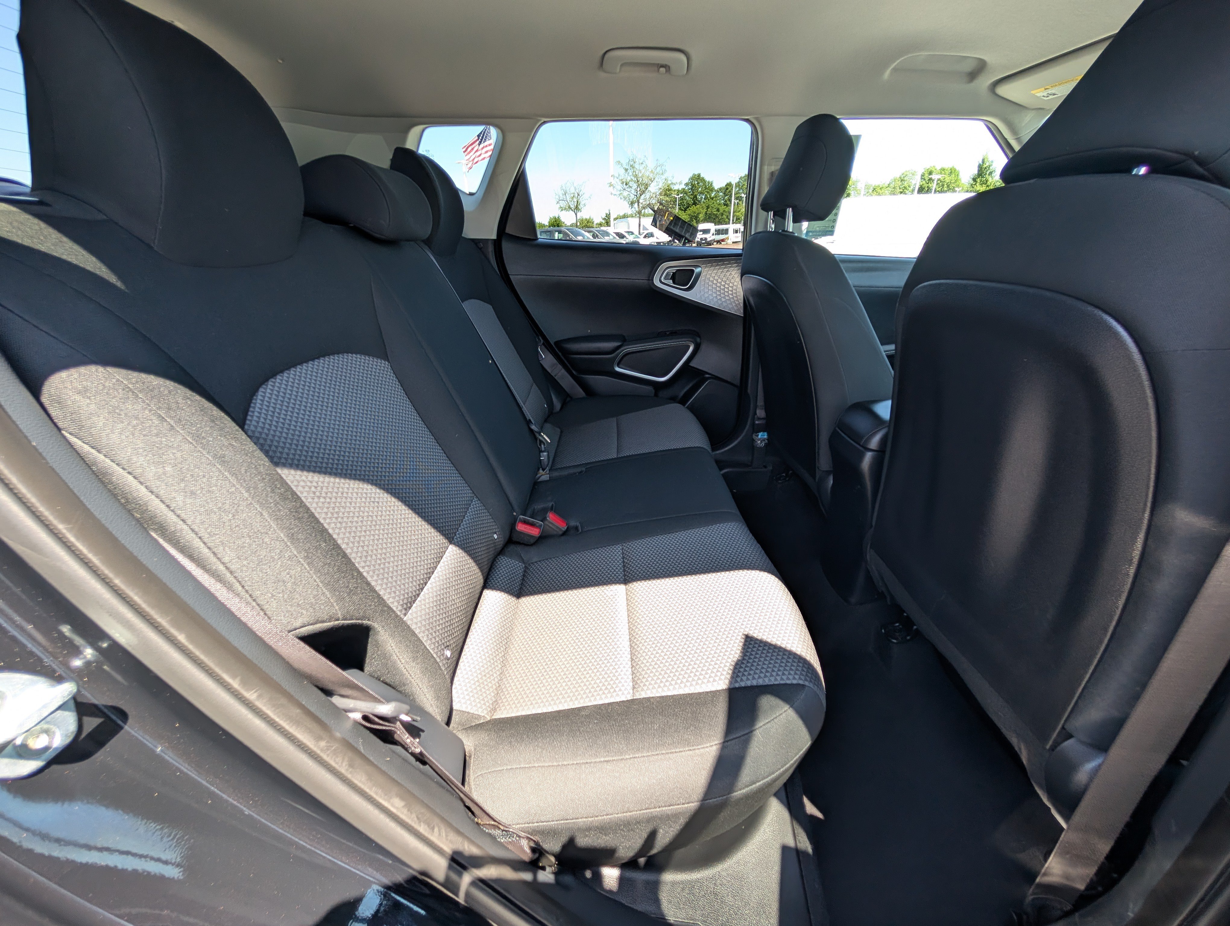 Used 2020 Kia Soul LX FWD image 10